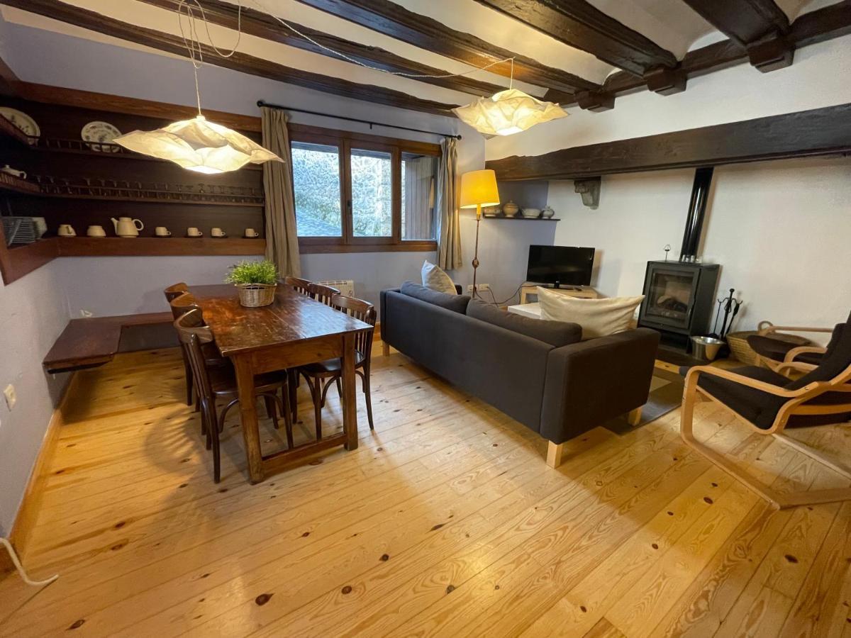 A04 - Apartamento Foc - Casa Mingot - Villmor Anciles エクステリア 写真