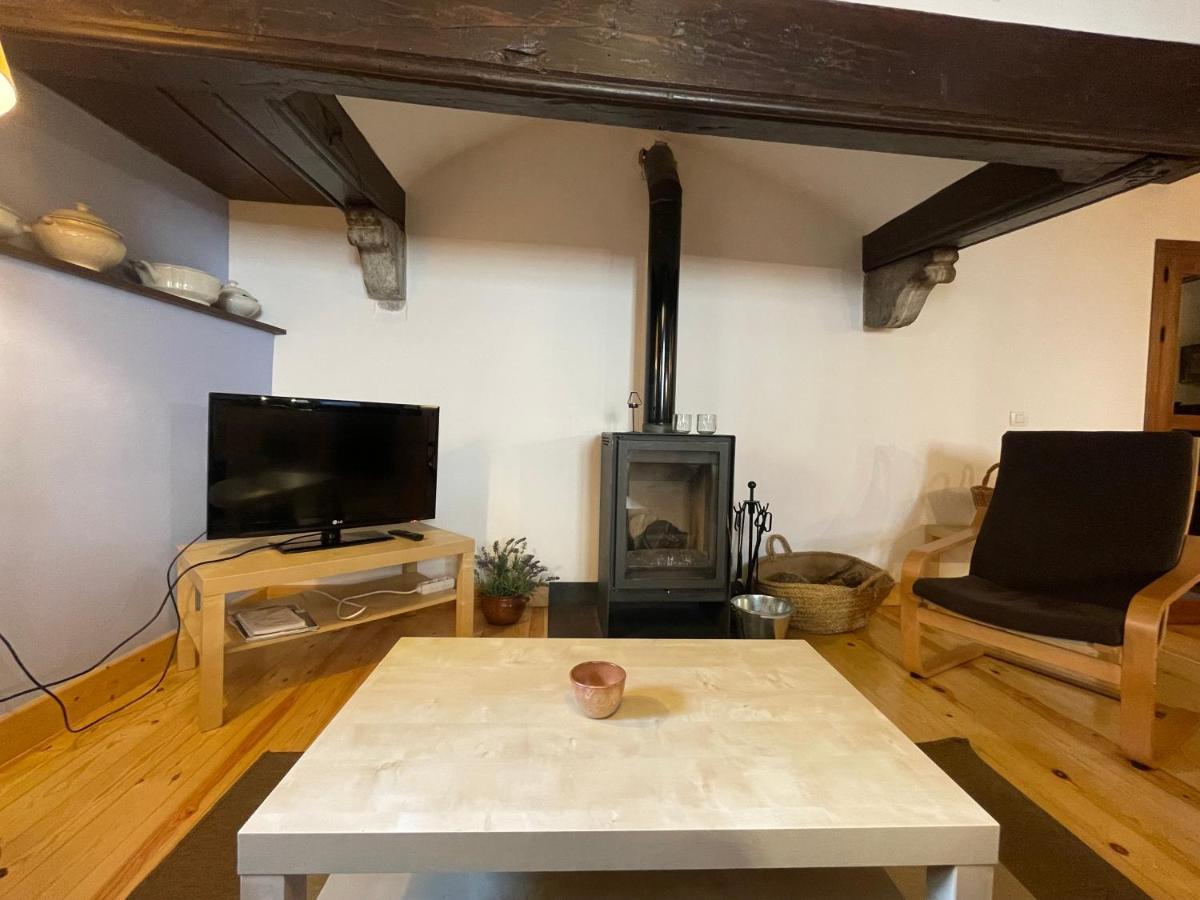 A04 - Apartamento Foc - Casa Mingot - Villmor Anciles エクステリア 写真