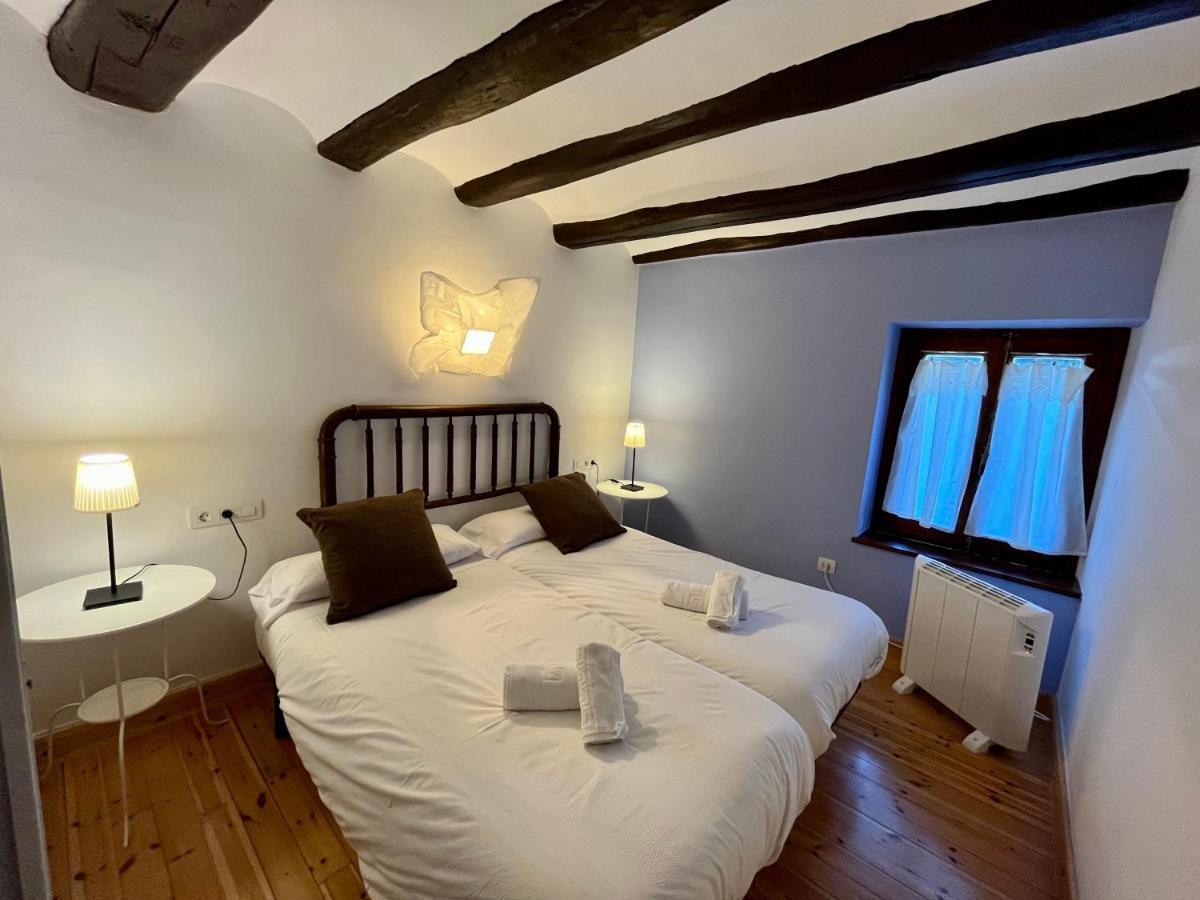 A04 - Apartamento Foc - Casa Mingot - Villmor Anciles エクステリア 写真